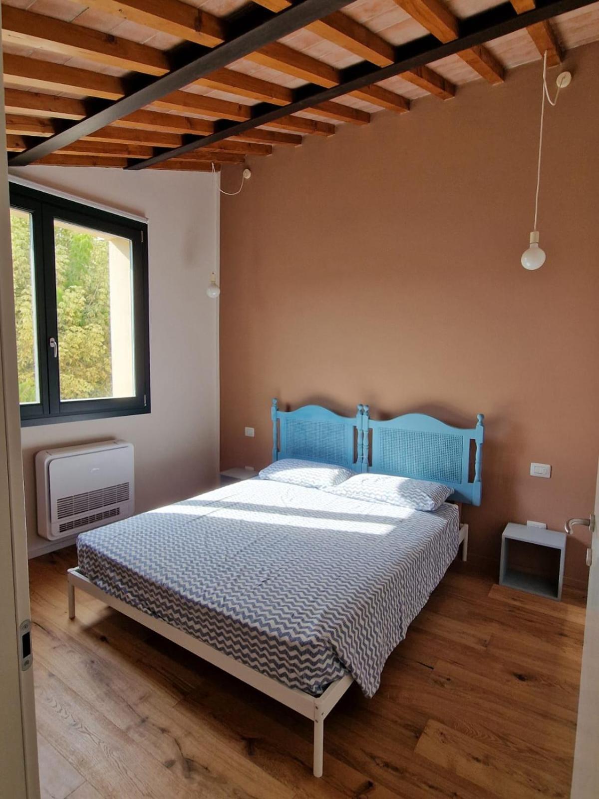 شقة La Giravolta Loft Urban & Gea مونتيلوبو فيورنتينو المظهر الخارجي الصورة