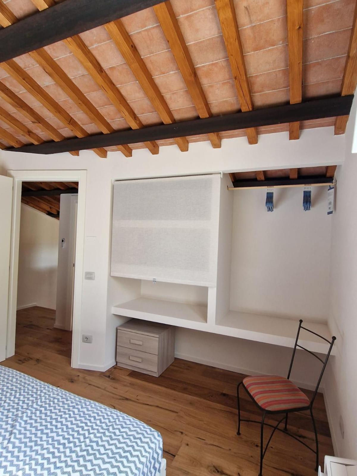 شقة La Giravolta Loft Urban & Gea مونتيلوبو فيورنتينو المظهر الخارجي الصورة