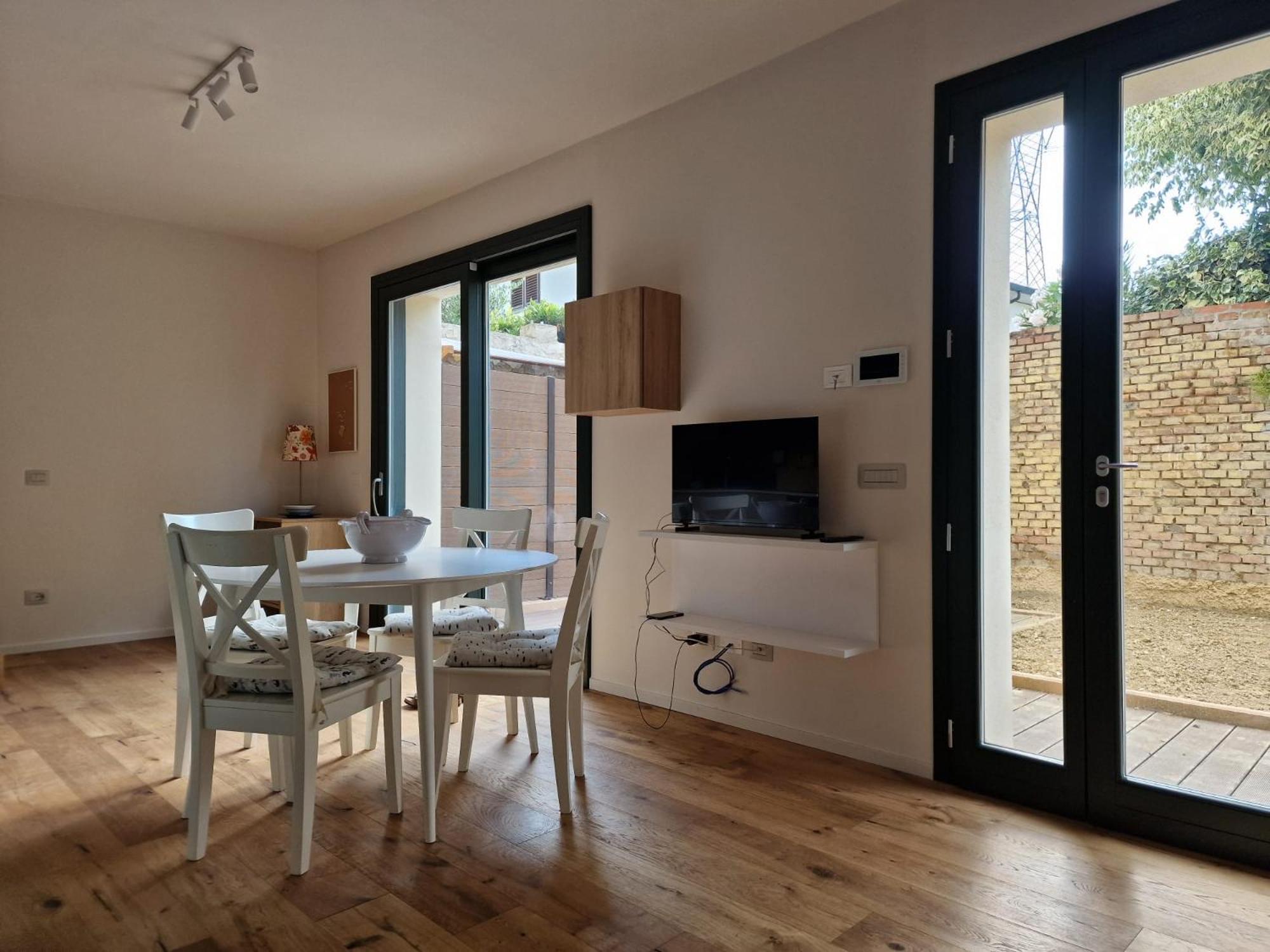 شقة La Giravolta Loft Urban & Gea مونتيلوبو فيورنتينو المظهر الخارجي الصورة